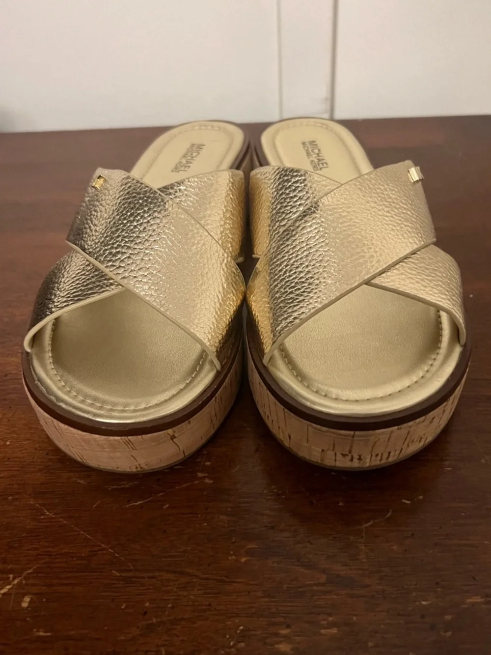 Michael Michael Kors Cary Metallic Leather Wedge Sandals in Pale Gold size 7.5 - Picture 10 of 10
